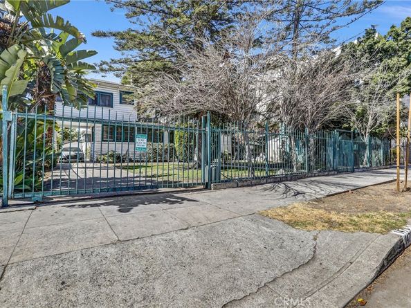 1470 W Adams Boulevard, Los Angeles CA 90007