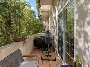 5340 Las Virgenes 11, Calabasas CA 91302
