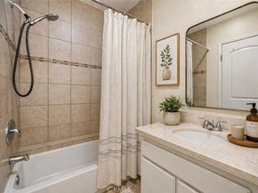 21219 Roscoe Boulevard 211, Canoga Park CA 91304