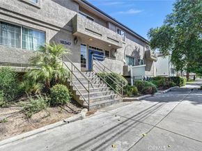 18347 Saticoy 24, Reseda CA 91335