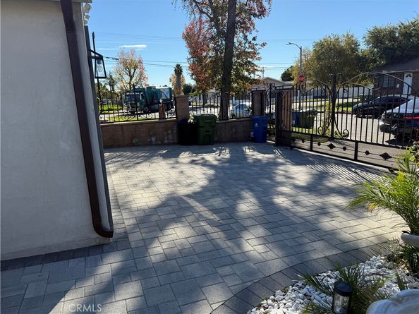 8126 Matilija, Panorama City CA 91402