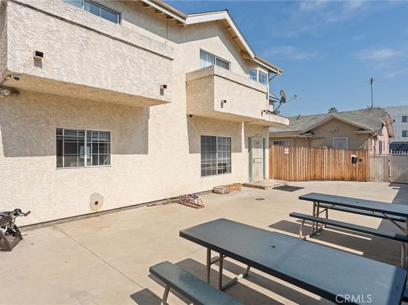 615 N Oxford Avenue, Los Angeles CA 90004