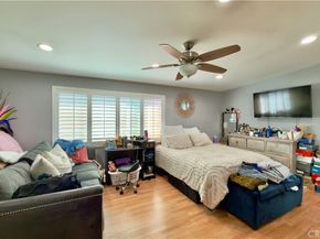 6118 Bellingham Avenue, North Hollywood CA 91606