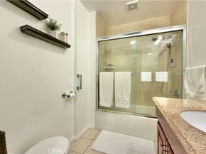 6118 Bellingham Avenue, North Hollywood CA 91606