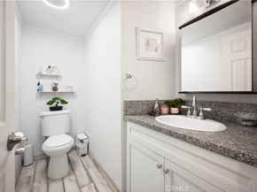 8435 Burnet 105, North Hills CA 91343