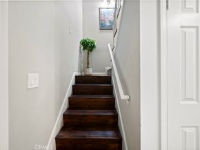 8435 Burnet 105, North Hills CA 91343