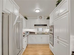 5216 Yarmouth 107, Encino CA 91316