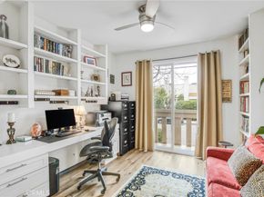 5216 Yarmouth 107, Encino CA 91316