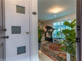7554 Corbin 4, Reseda CA 91335