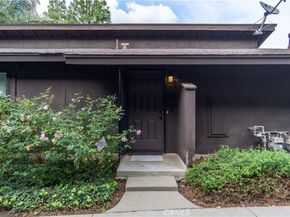 7554 Corbin 4, Reseda CA 91335