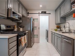 7554 Corbin 4, Reseda CA 91335