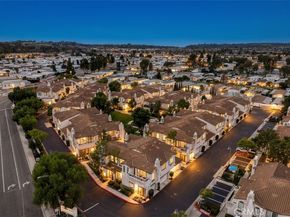 293 Reef Point Way 6, Oceanside CA 92058