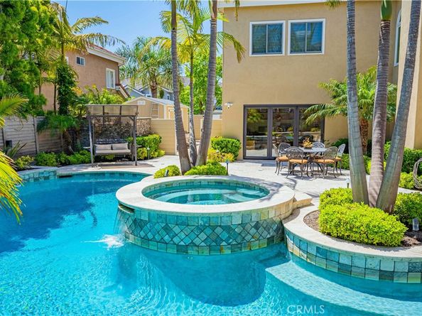 6561 Horseshoe Lane, Huntington Beach CA 92648