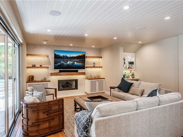 6561 Horseshoe Lane, Huntington Beach CA 92648