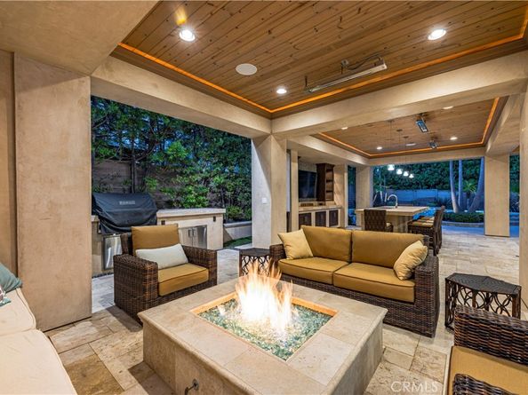 6561 Horseshoe Lane, Huntington Beach CA 92648