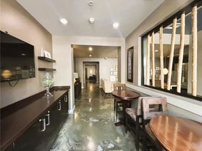 300 E 4th Street 422, Long Beach CA 90802