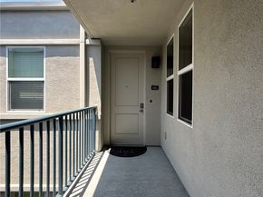 300 E 4th Street 422, Long Beach CA 90802