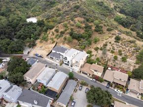 7422 valaho, Tujunga CA 91042