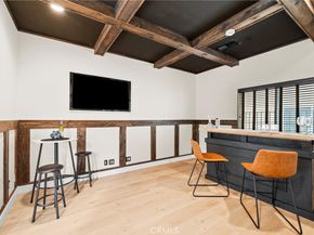 7422 valaho, Tujunga CA 91042