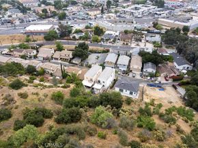 7422 valaho, Tujunga CA 91042