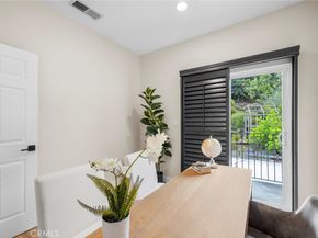 7422 valaho, Tujunga CA 91042