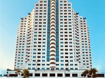 525 E Seaside Way