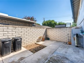 1107 W Memory Lane 17A, Santa Ana CA 92706