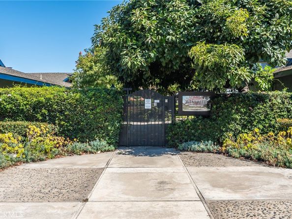 1107 W Memory Lane 17A, Santa Ana CA 92706