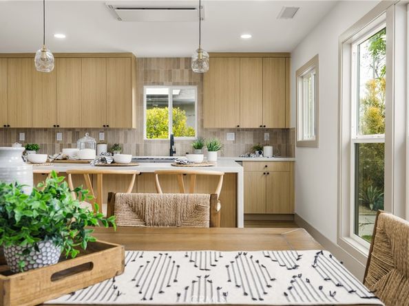 5161 E 27th Street, Long Beach CA 90815