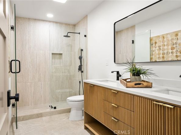 5161 E 27th Street, Long Beach CA 90815