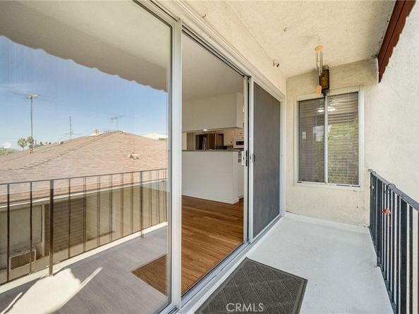 372 Carroll Park E 305, Long Beach CA 90814
