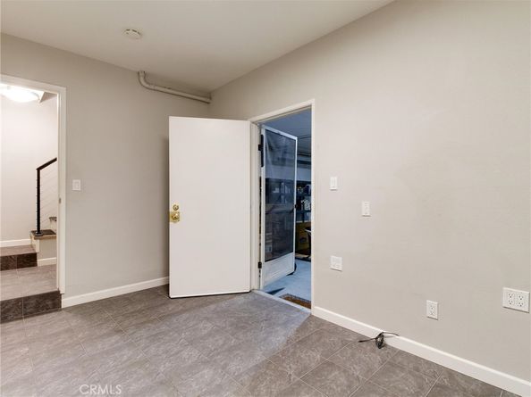 2298 Rose Avenue 110, Signal Hill CA 90755