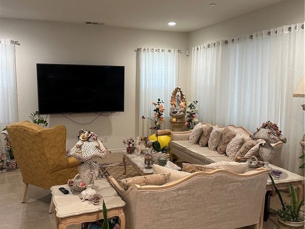 4733 Holly Avenue, Long Beach CA 90805