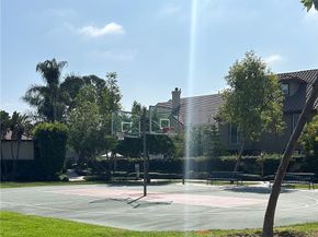 401 Knoll Lake Lane, Mission Viejo CA 92692