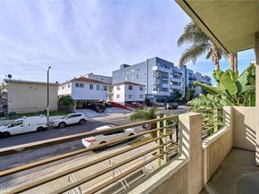 1036 S Serrano 105, Los Angeles CA 90006