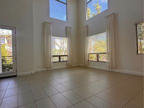 27 Soho, Irvine CA 92612