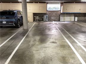 1944 Glendon 209, Los Angeles CA 90025