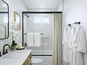 5104 8th Avenue, Los Angeles CA 90043