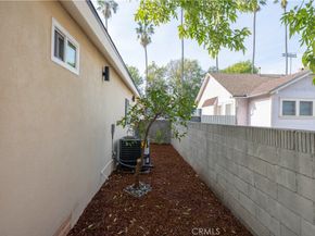 5104 8th Avenue, Los Angeles CA 90043
