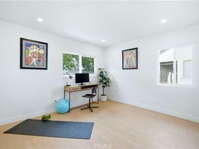 5104 8th Avenue, Los Angeles CA 90043