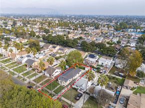 5104 8th Avenue, Los Angeles CA 90043