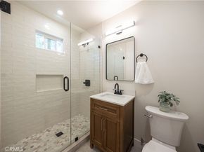 5104 8th Avenue, Los Angeles CA 90043
