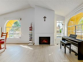 55 Alicante Aisle, #62, Irvine CA 92614