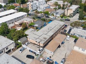 2614 S Garth, Los Angeles CA 90034