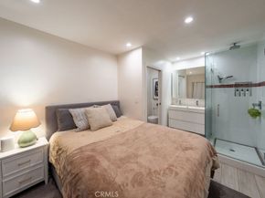 1301 Seward, Los Angeles CA 90028