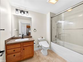 2321 W 10th Street 402, Los Angeles CA 90006