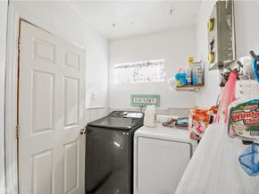 9424 Los Angeles, Bellflower CA 90706