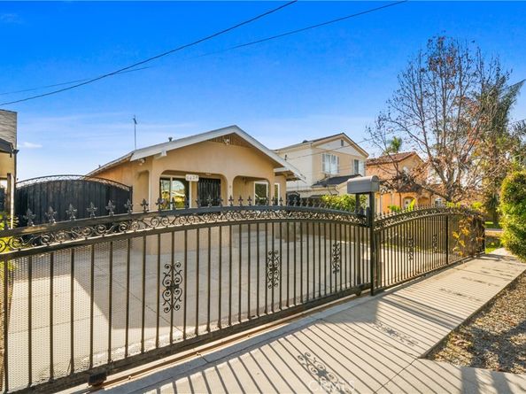 9424 Los Angeles, Bellflower CA 90706