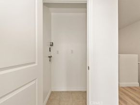 89 E Commonwealth Avenue 1I, Alhambra CA 91801