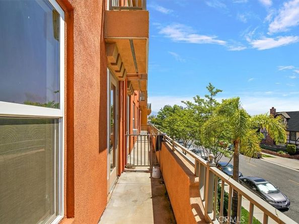 89 E Commonwealth Avenue 1I, Alhambra CA 91801